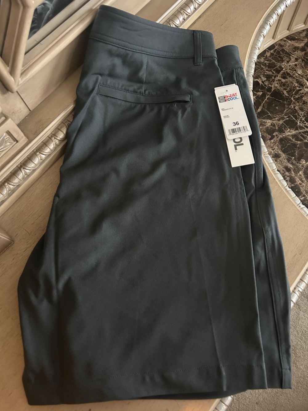 32 Degrees Men’s Flat Front Shorts - Dark Gray